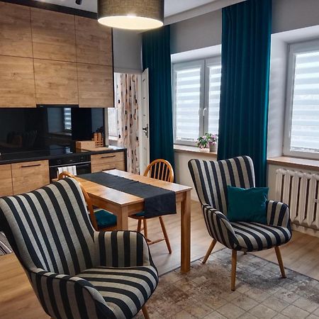 Apartament Dwupokojowy Ostrowiec Swietokrzyski Luaran gambar