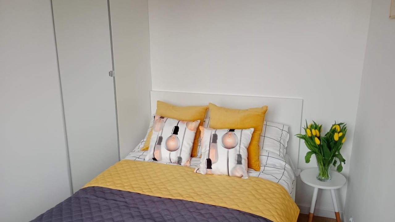Apartament Dwupokojowy Ostrowiec Swietokrzyski Luaran gambar