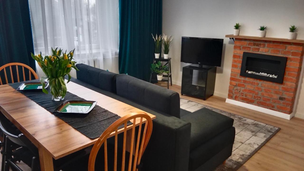 Apartament Dwupokojowy Ostrowiec Swietokrzyski Luaran gambar