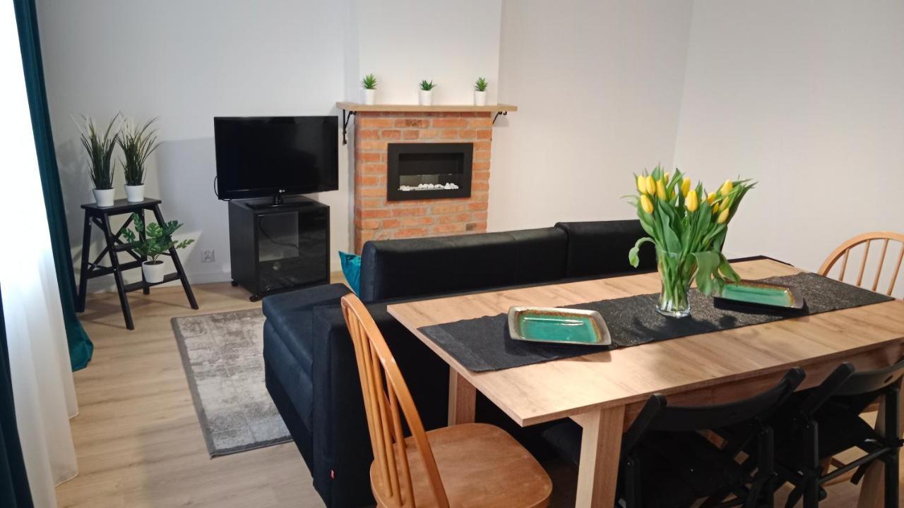 Apartament Dwupokojowy Ostrowiec Swietokrzyski Luaran gambar