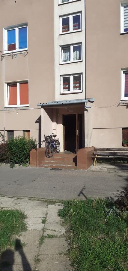 Apartament Dwupokojowy Ostrowiec Swietokrzyski Luaran gambar