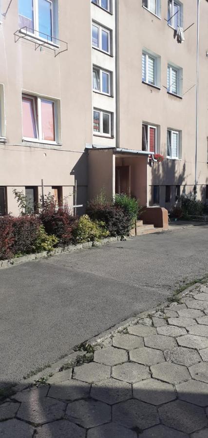 Apartament Dwupokojowy Ostrowiec Swietokrzyski Luaran gambar